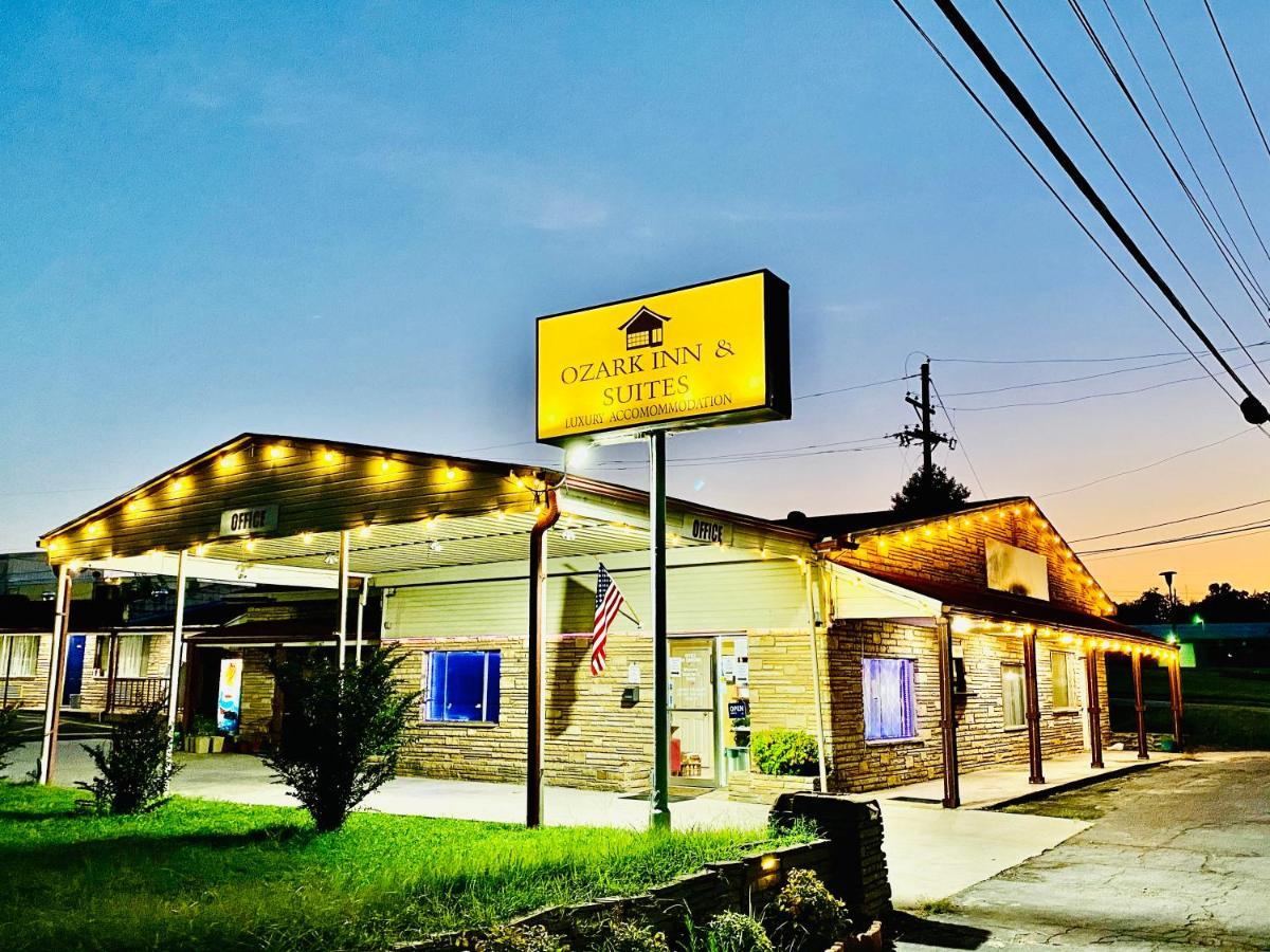 Ozark Inn & Suites 외부 사진