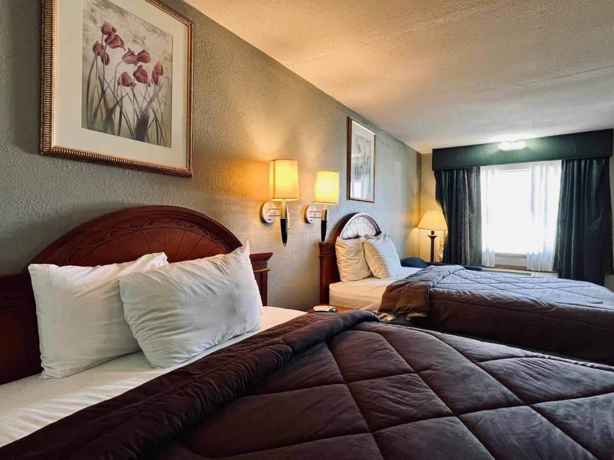 Ozark Inn & Suites 외부 사진