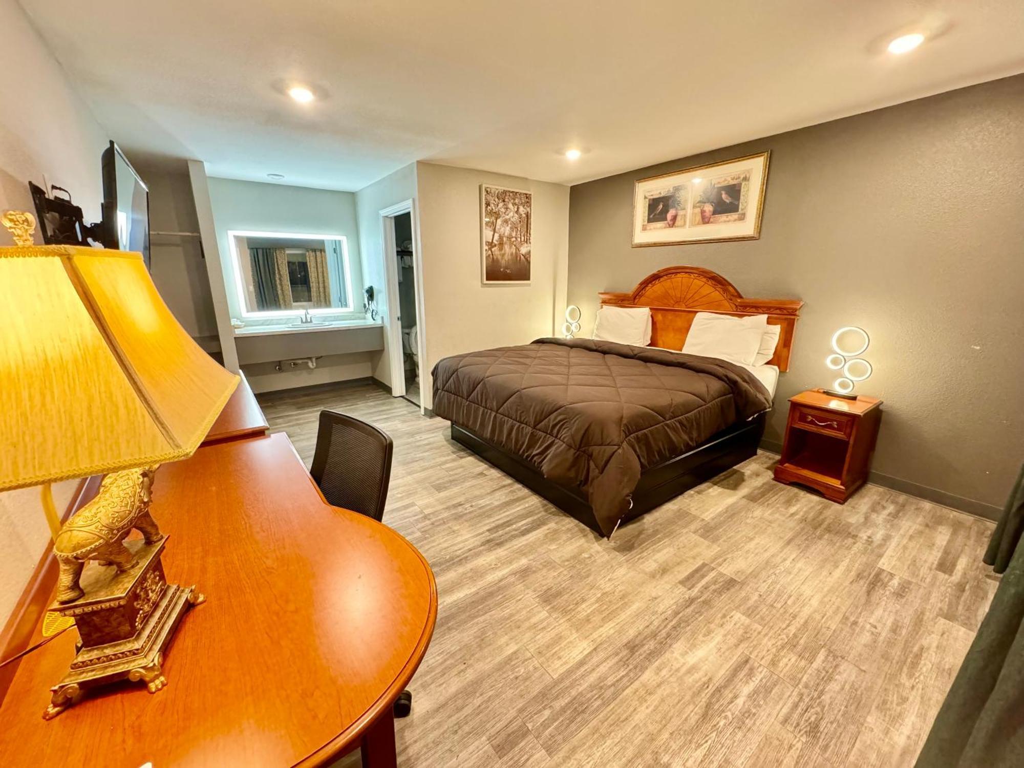 Ozark Inn & Suites 외부 사진