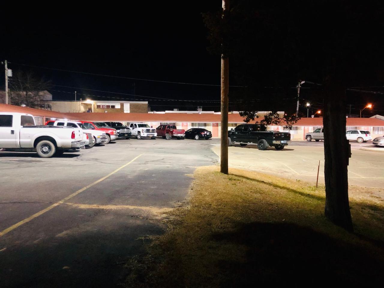Ozark Inn & Suites 외부 사진